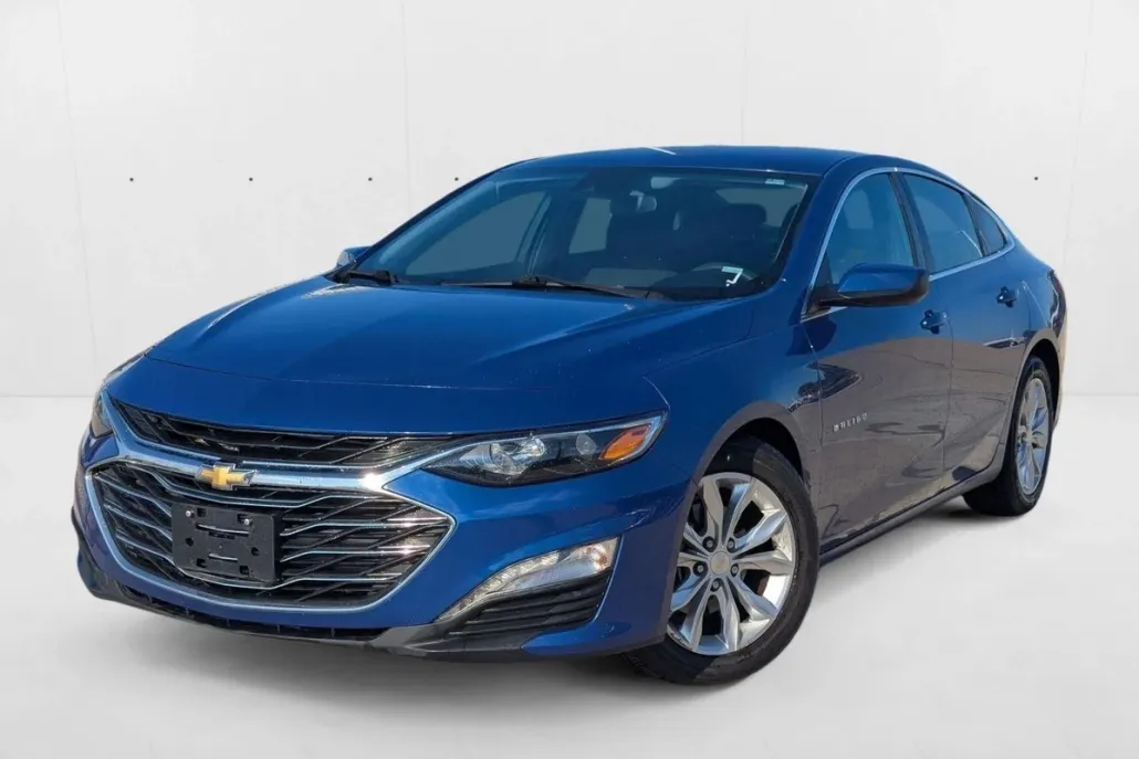 2023 Chevrolet Malibu 1LT photo 1