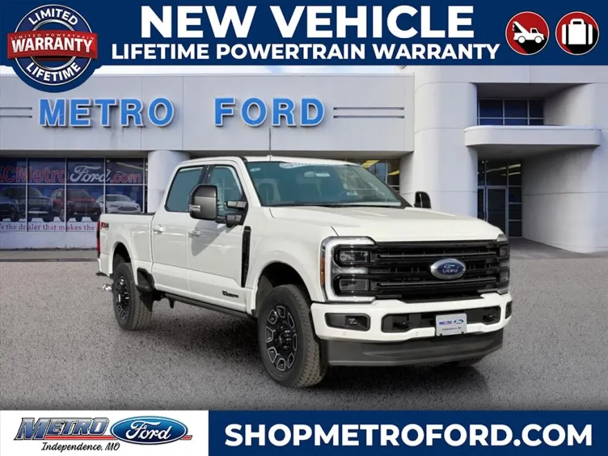 2025 Ford F-250 Platinum photo 1