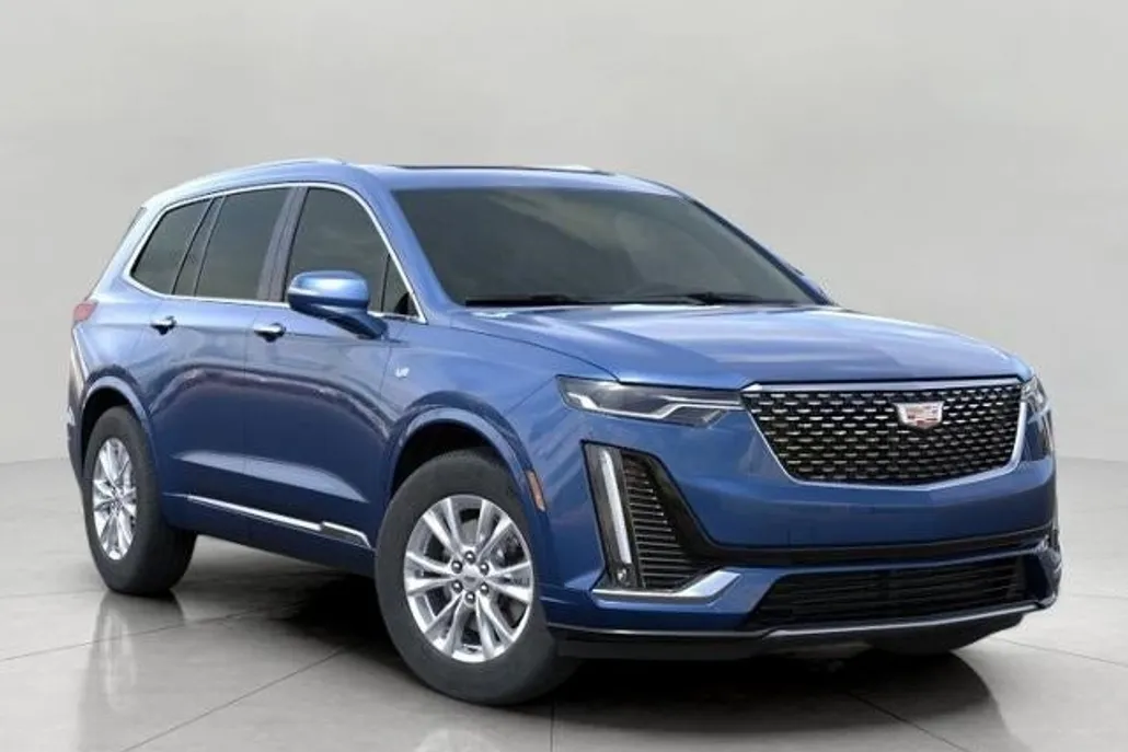 2025 Cadillac XT6 Luxury photo 1