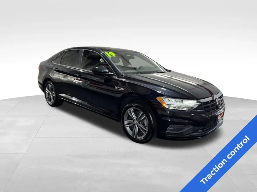 2019 Volkswagen Jetta R-Line photo 1