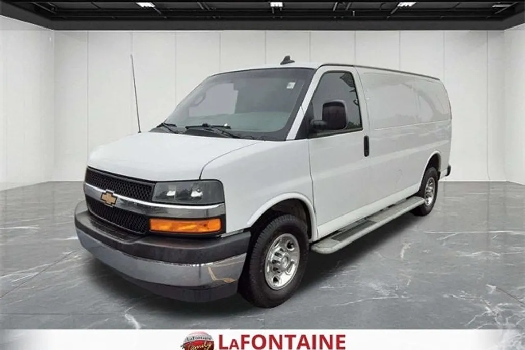 2021 Chevrolet Express 2500 Cargo photo 1