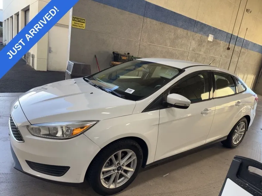 2017 Ford Focus SE photo 1