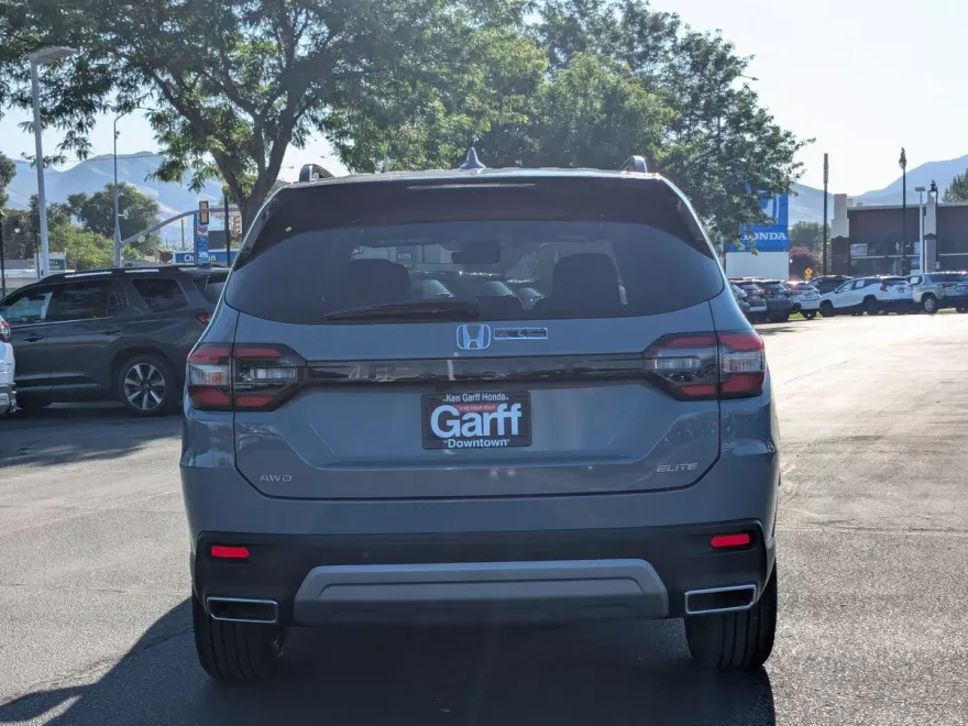 2025 Honda Pilot Elite photo 1