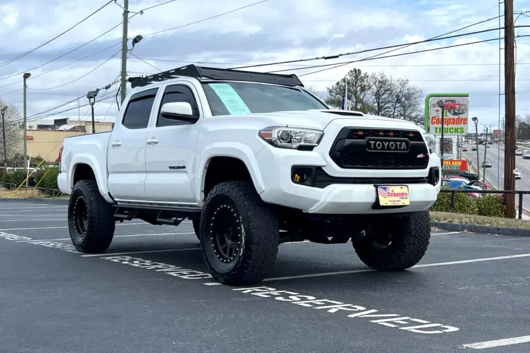2017 Toyota Tacoma SR5 Double Cab Long Bed photo 1