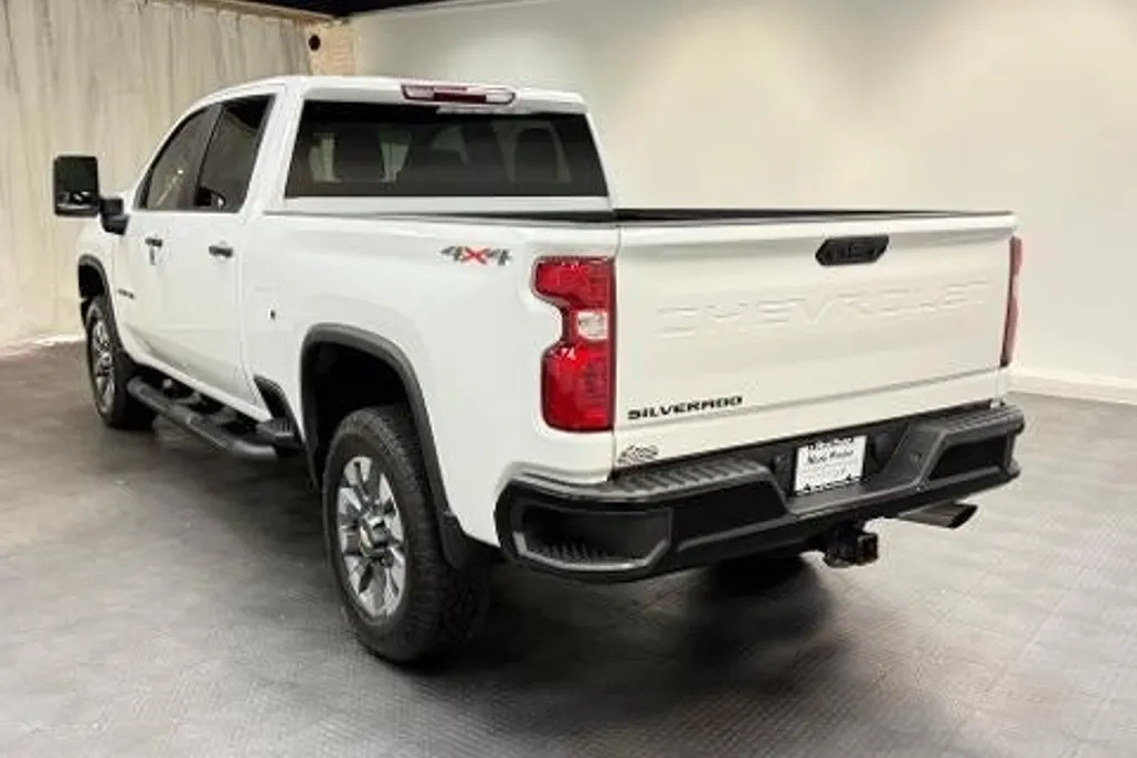 2023 Chevrolet Silverado 2500HD Custom photo 1