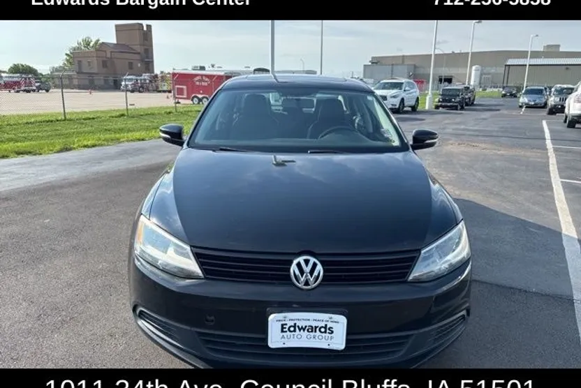 2011 Volkswagen Jetta 2.5L SE photo 1