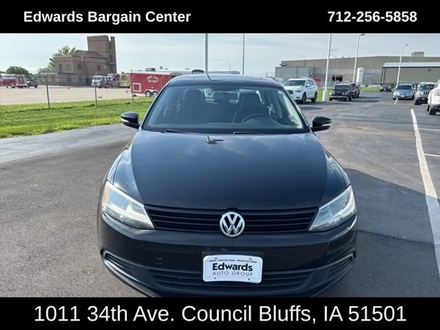 2011 Volkswagen Jetta 2.5L SE photo 1