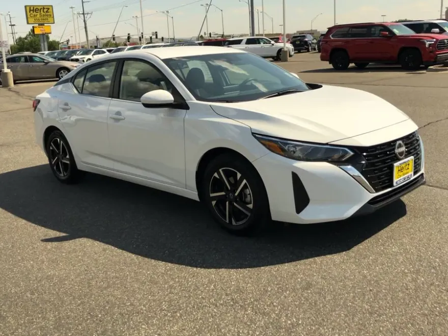2024 Nissan Sentra SV photo 1