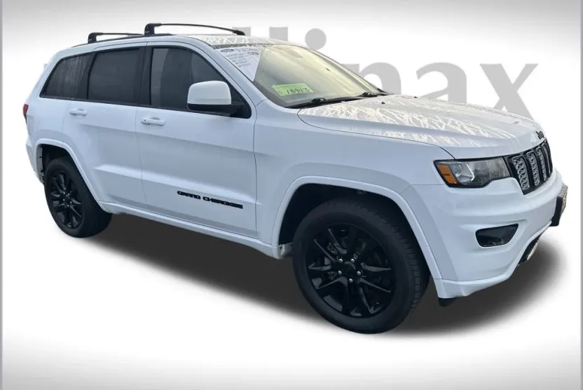 2019 Jeep Grand Cherokee Altitude photo 1