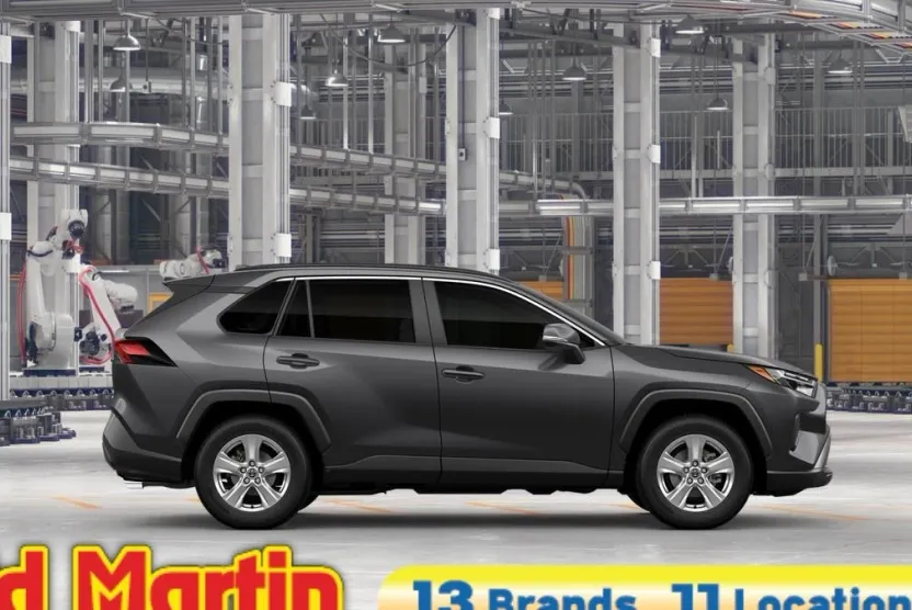 2025 Toyota RAV4 XLE photo 1