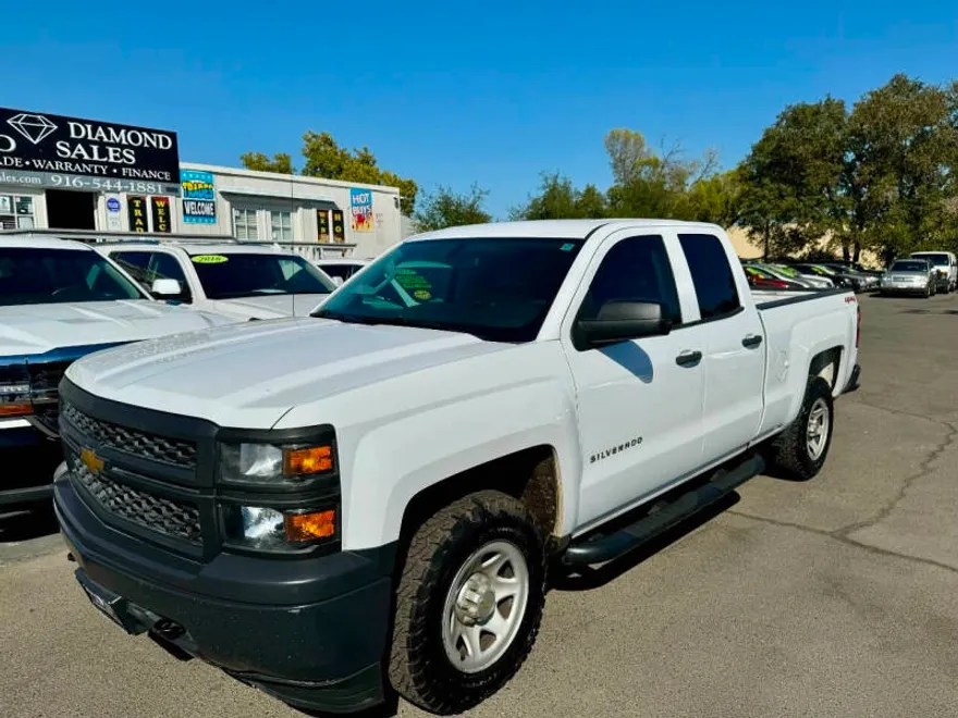 2015 Chevrolet Silverado 1500 LS photo 1