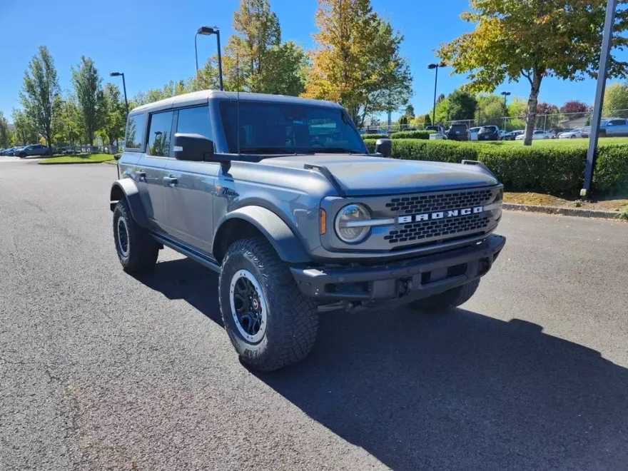 2022 Ford Bronco Badlands photo 1