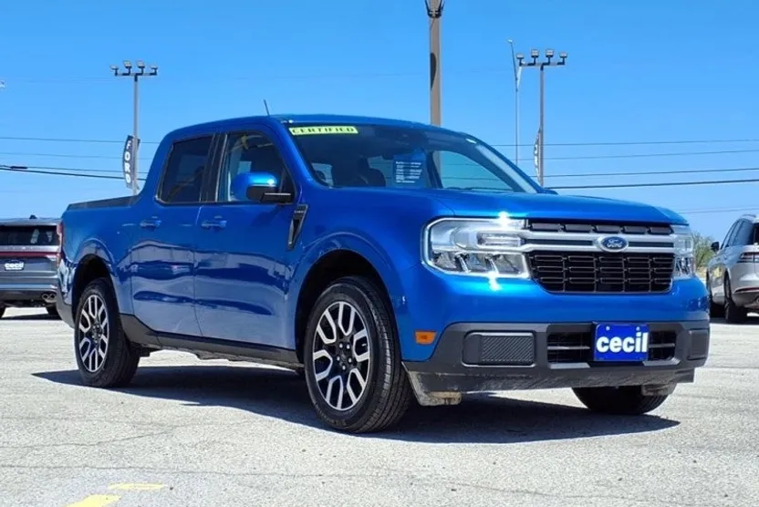 2022 Ford Maverick Lariat photo 1