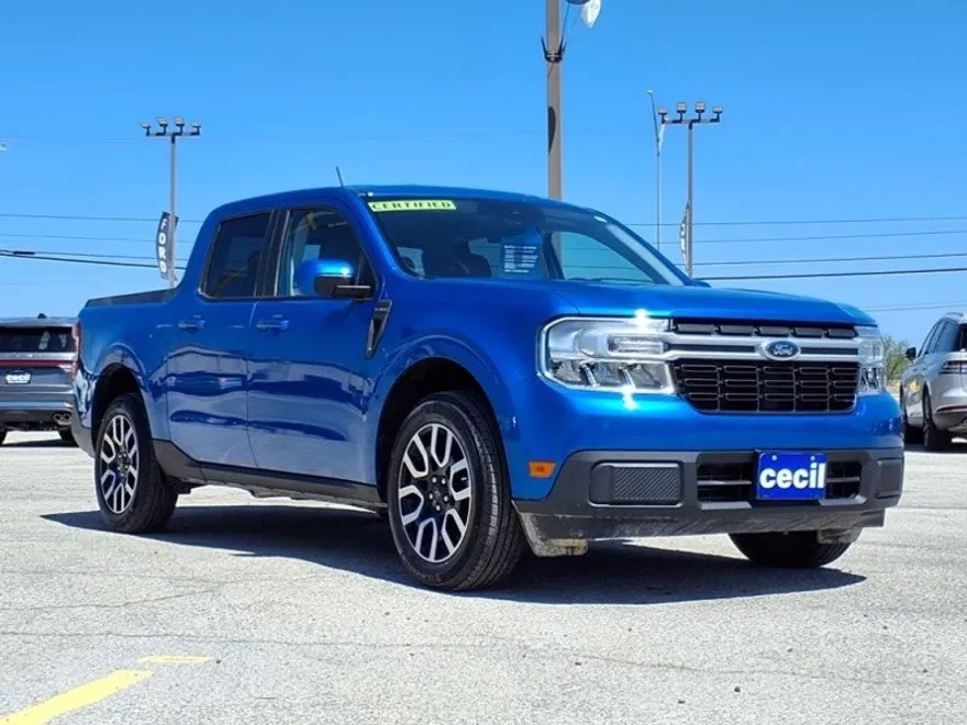 2022 Ford Maverick Lariat photo 1