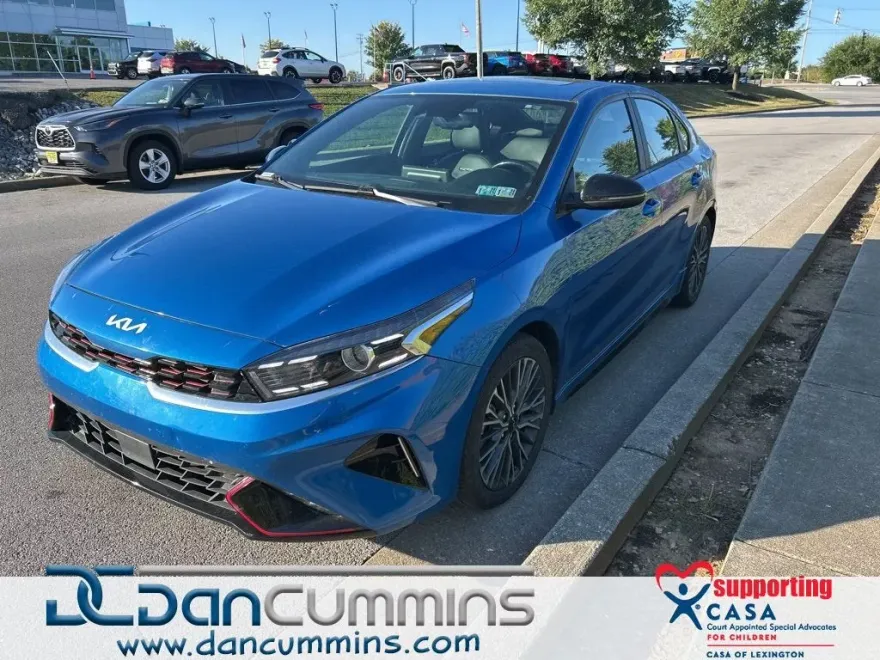 2023 Kia Forte GT-Line photo 1