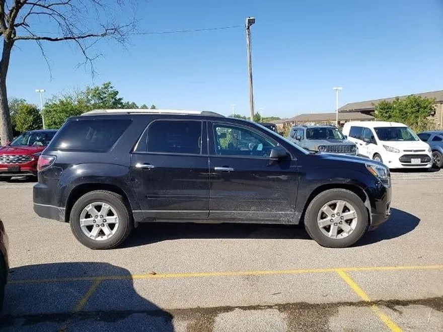 2016 Gmc Acadia SLE photo 1