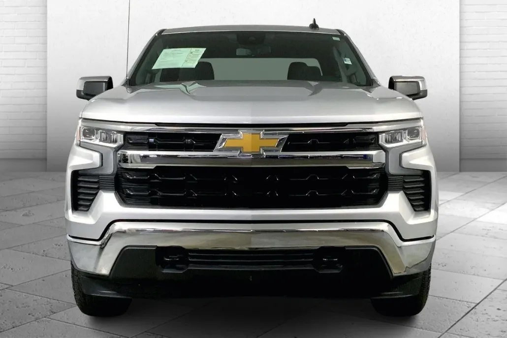 2022 Chevrolet Silverado 1500 LT photo 1