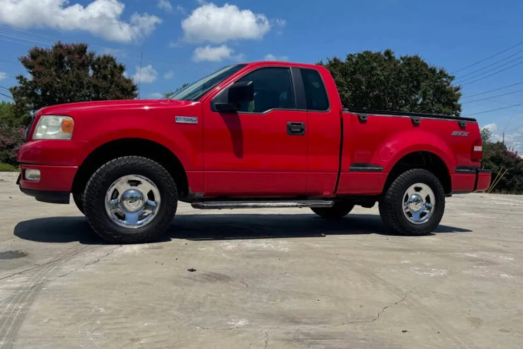 2005 Ford F-150 STX photo 1