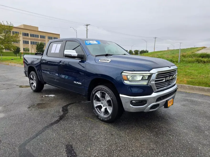 2023 Ram 1500 Laramie photo 1