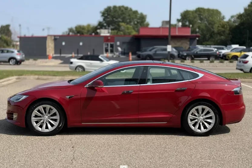2018 Tesla Model S 75D AWD photo 1