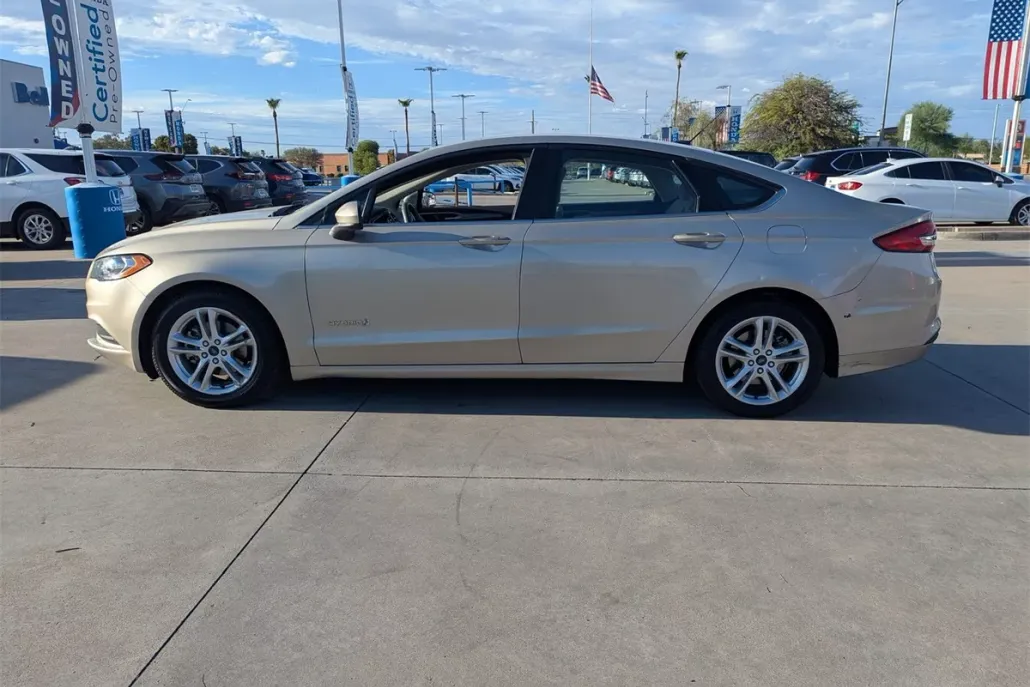 2018 Ford Fusion Hybrid S photo 1