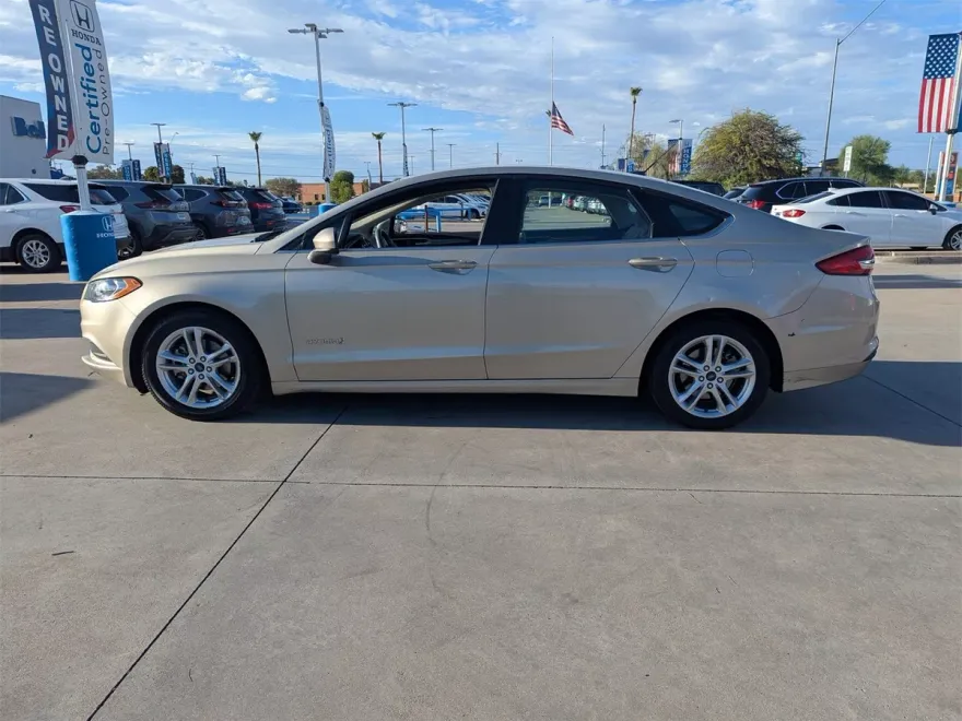 2018 Ford Fusion Hybrid S photo 1
