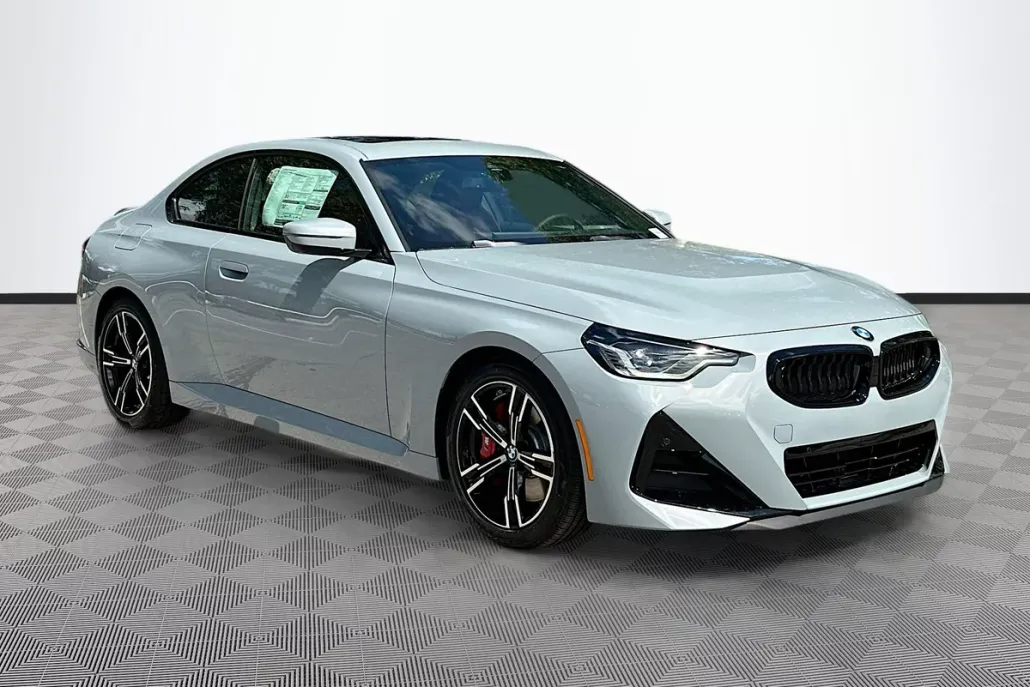 2025 Bmw 230i photo 1