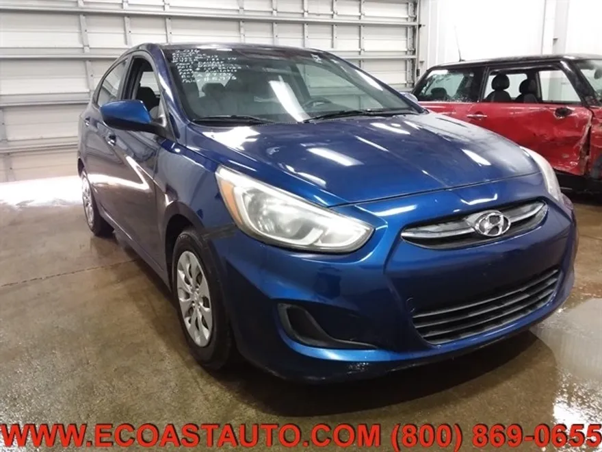 2016 Hyundai Accent SE photo 1