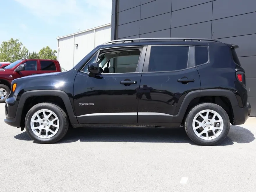 2020 Jeep Renegade Latitude photo 1