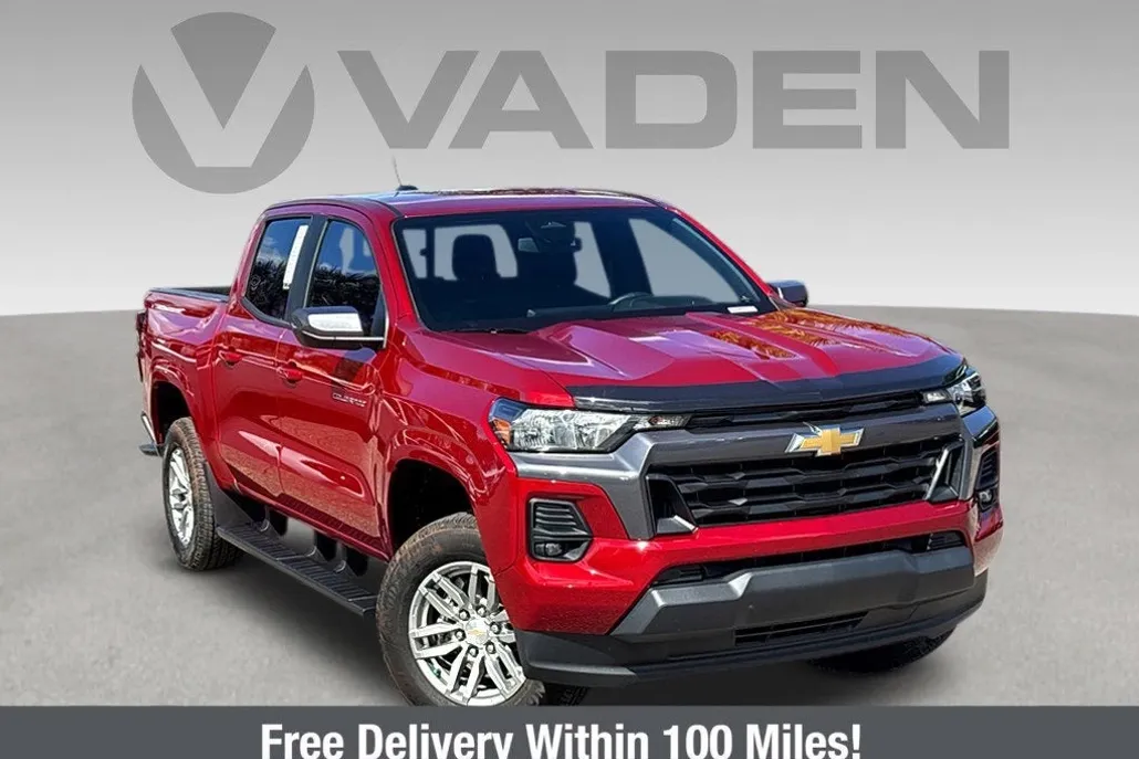 2024 Chevrolet Colorado LT photo 1