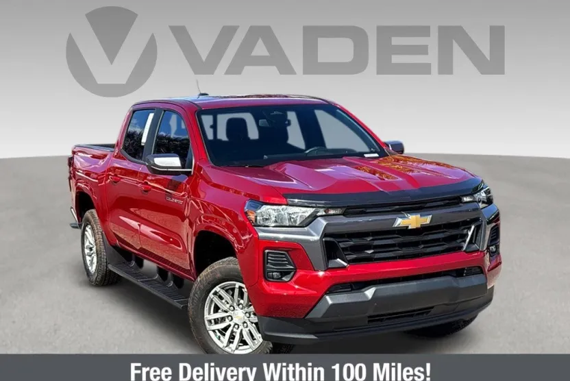 2024 Chevrolet Colorado LT photo 1