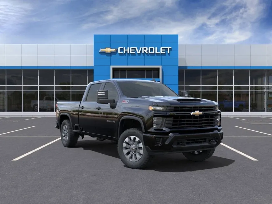 2025 Chevrolet Silverado 2500HD Custom photo 1
