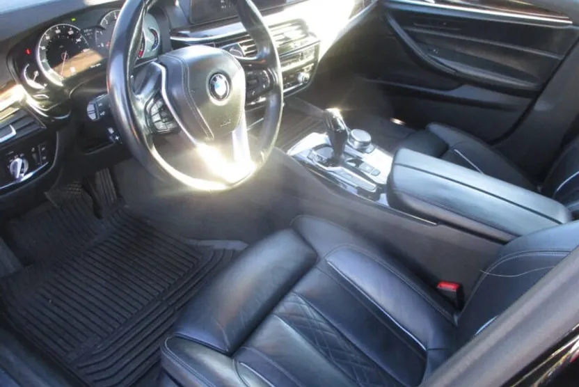 2017 Bmw 530i xDrive photo 1