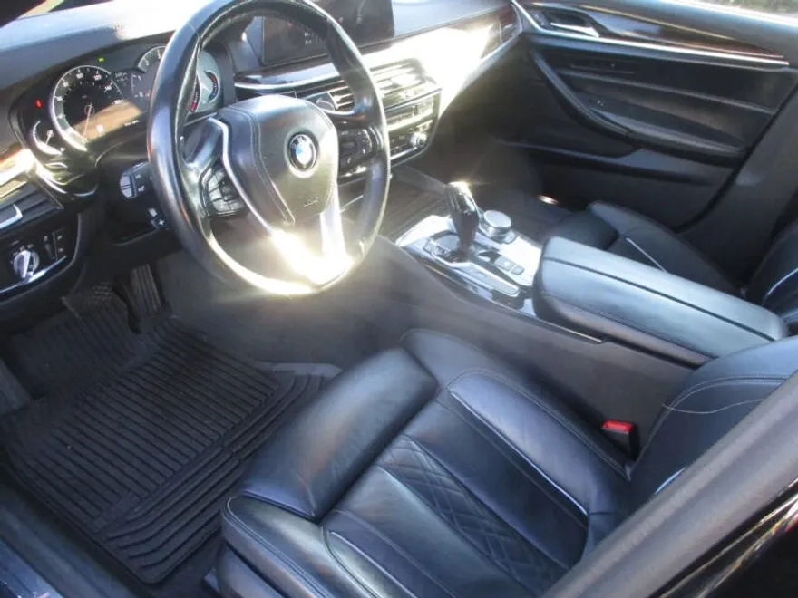 2017 Bmw 530i xDrive photo 1