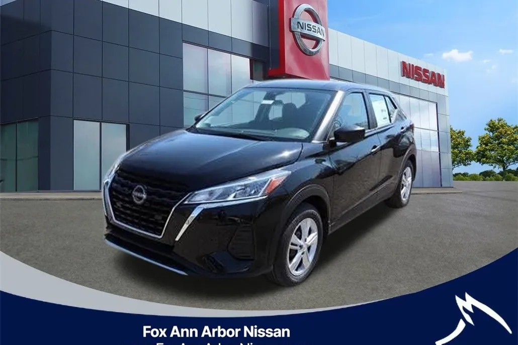 2024 Nissan Kicks S photo 1