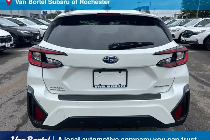 2024 Subaru Crosstrek Limited photo 1