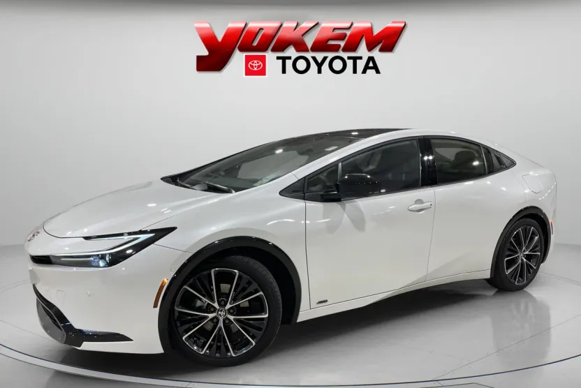 2024 Toyota Prius Limited photo 1