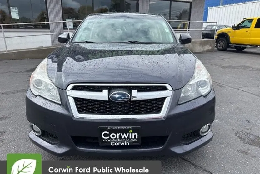 2013 Subaru Legacy 2.5i photo 1