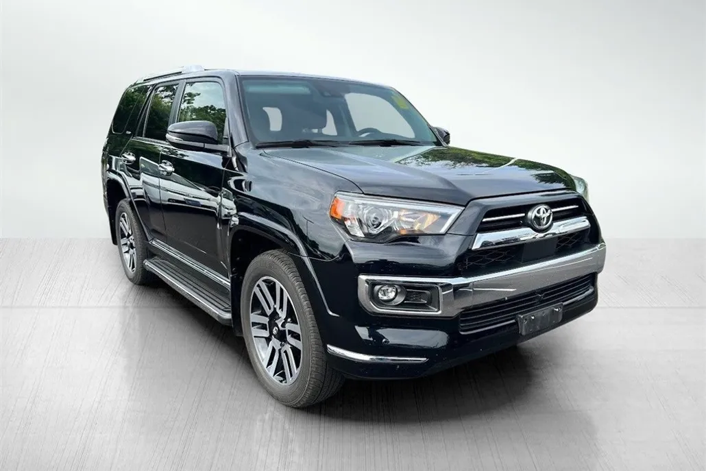 2022 Toyota 4Runner Limited photo 1