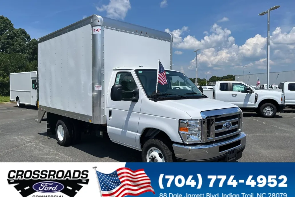 2025 Ford E-350 photo 1