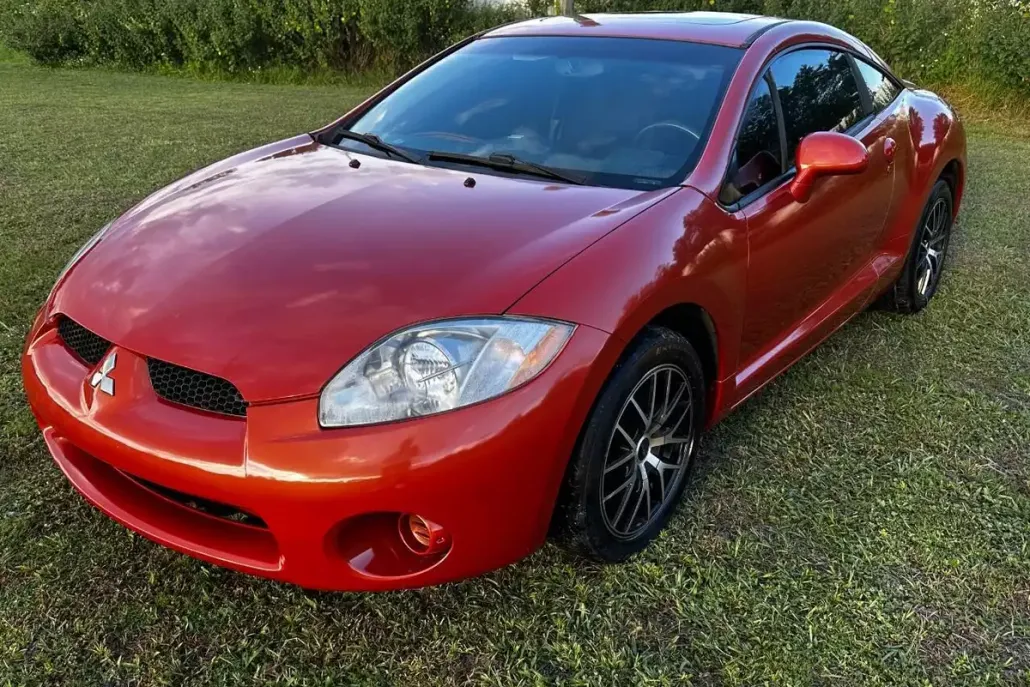2007 Mitsubishi Eclipse GS photo 1