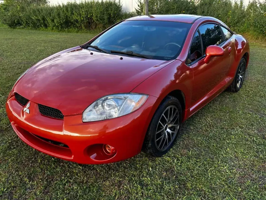 2007 Mitsubishi Eclipse GS photo 1