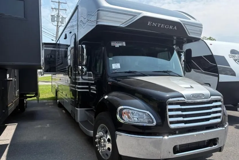 2026 Freightliner S2RV 106 Conventional cab & Chassis photo 1