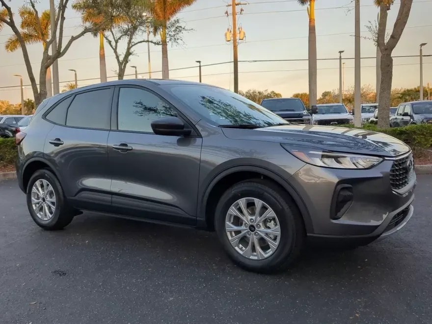 2025 Ford Escape Active photo 1