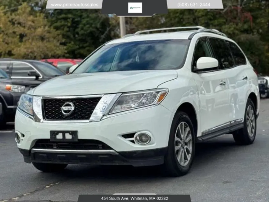 2016 Nissan Pathfinder SL photo 1