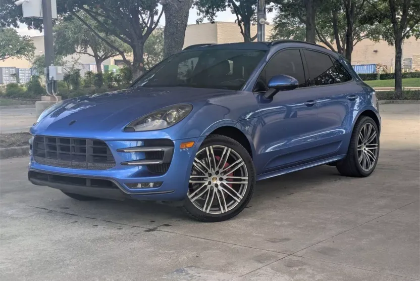 2015 Porsche Macan Turbo photo 1