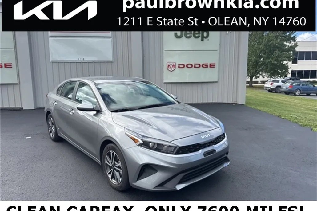 2022 Kia Forte LXS photo 1