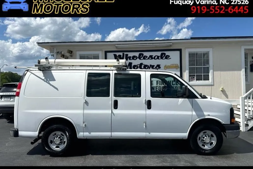 2014 Chevrolet Express 2500 Cargo photo 1