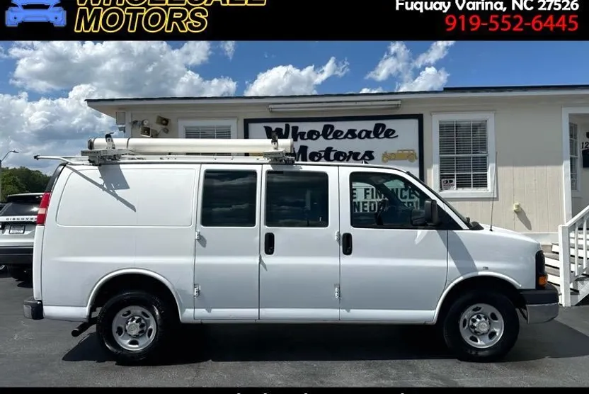 2014 Chevrolet Express 2500 Cargo photo 1
