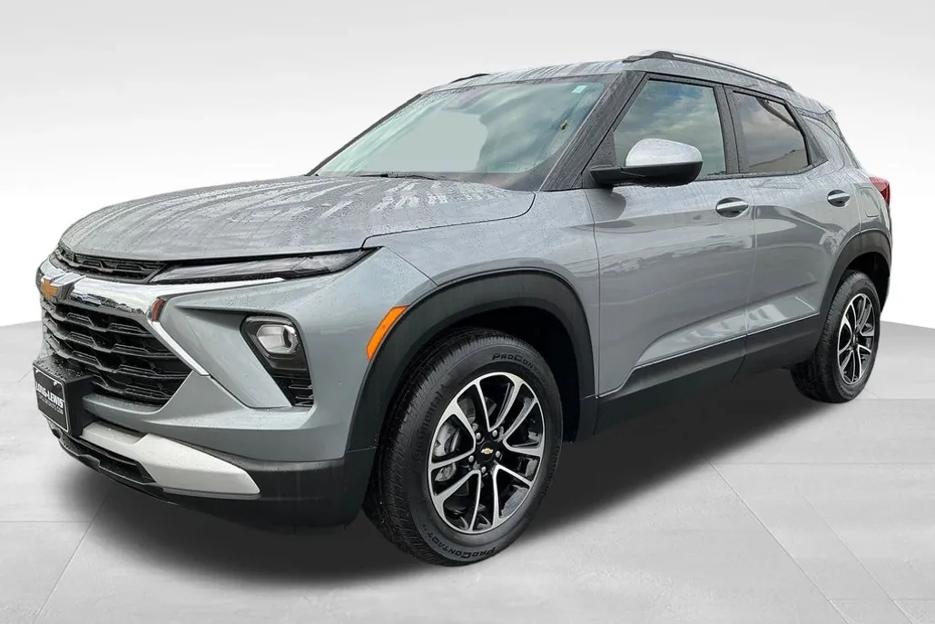 2024 Chevrolet Trailblazer LT photo 1